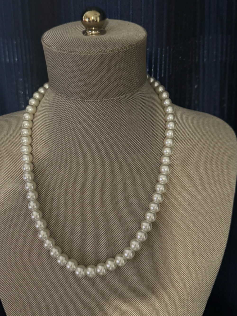 Classic White Pearl Strand Necklace